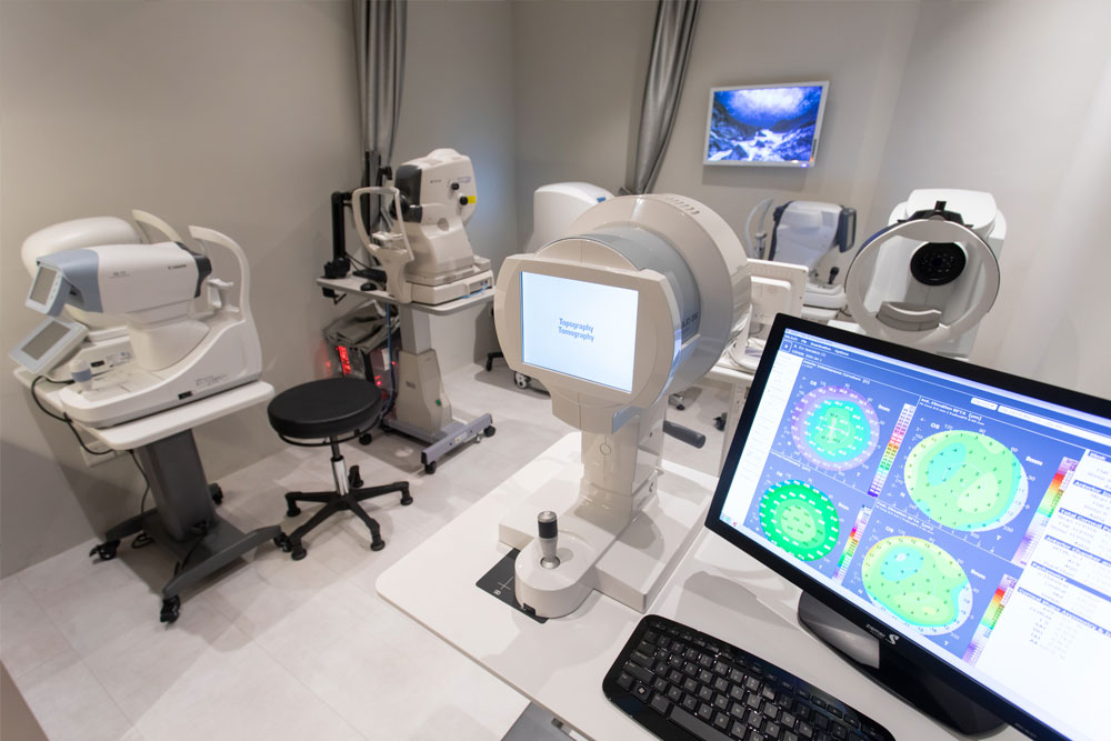 Dr Jimmy Lim JL Eye Specialists Clinic in Singapore Receiving Area Machine Room
