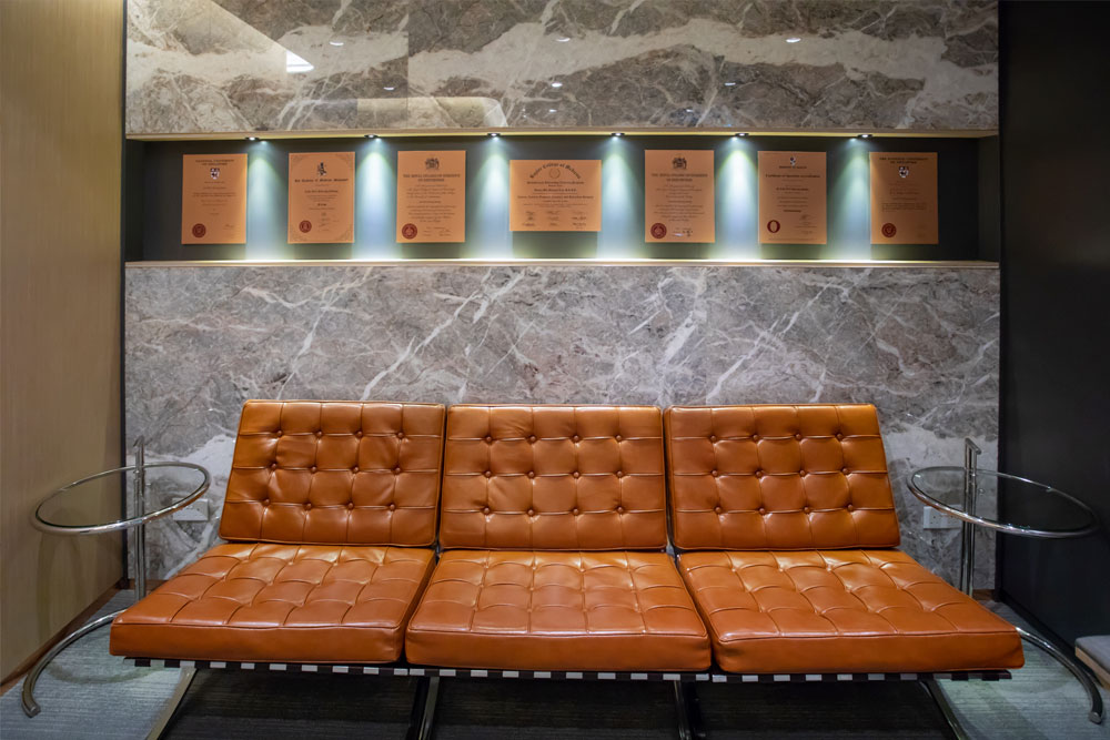 Dr Jimmy Lim JL Eye Specialists Clinic in Singapore Receiving Area